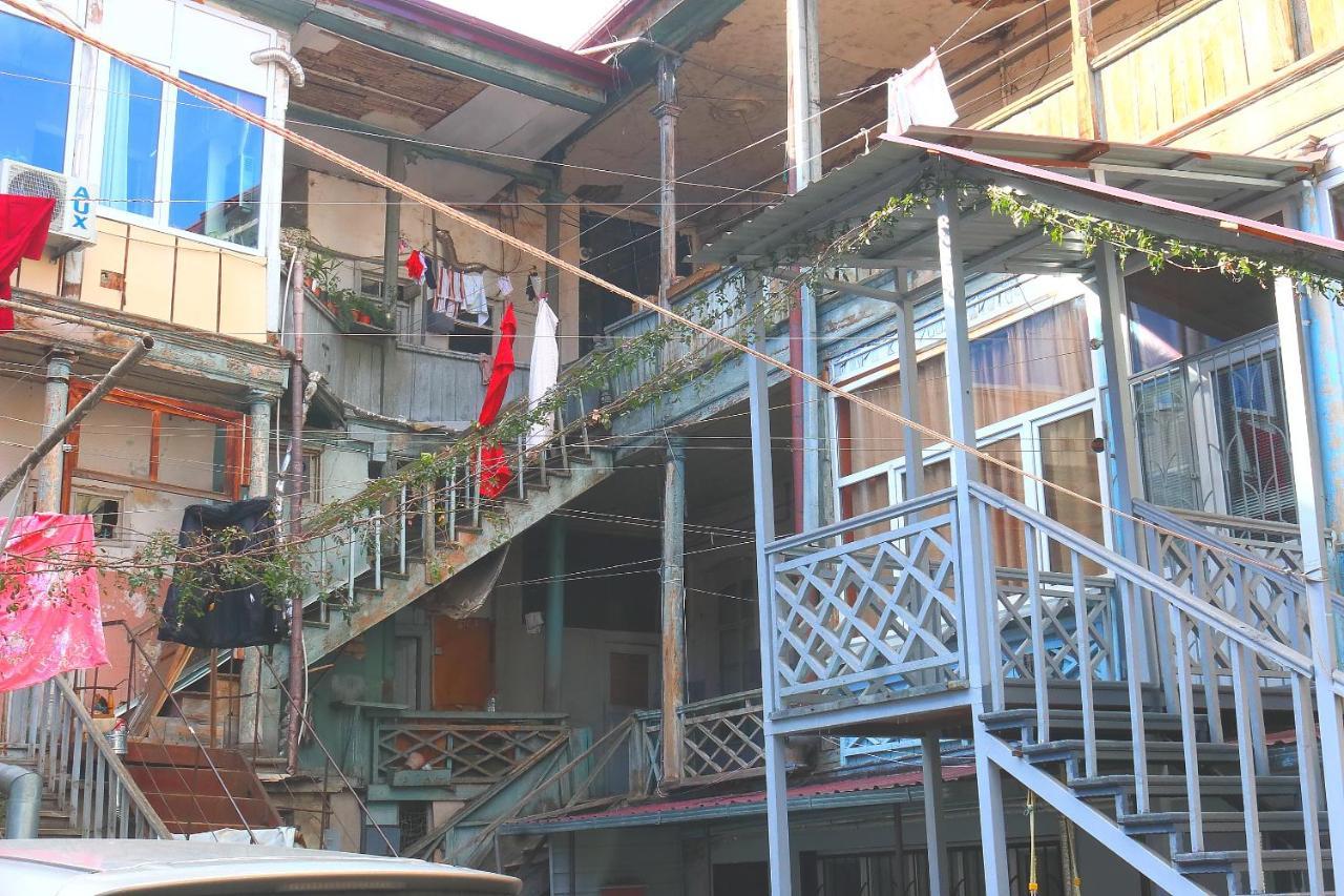 Historical Apartment In Old Tbilisi Luaran gambar