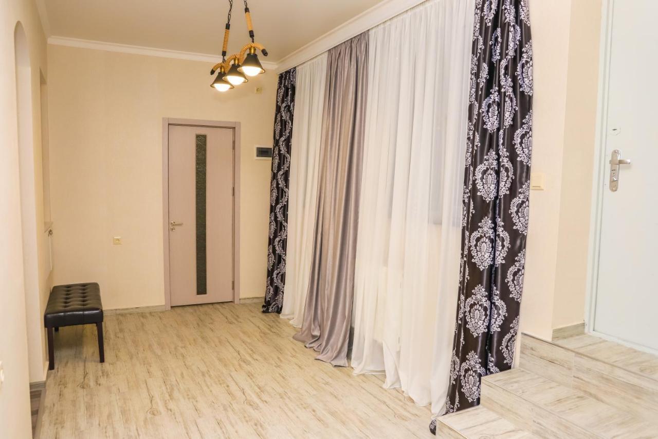 Historical Apartment In Old Tbilisi Luaran gambar